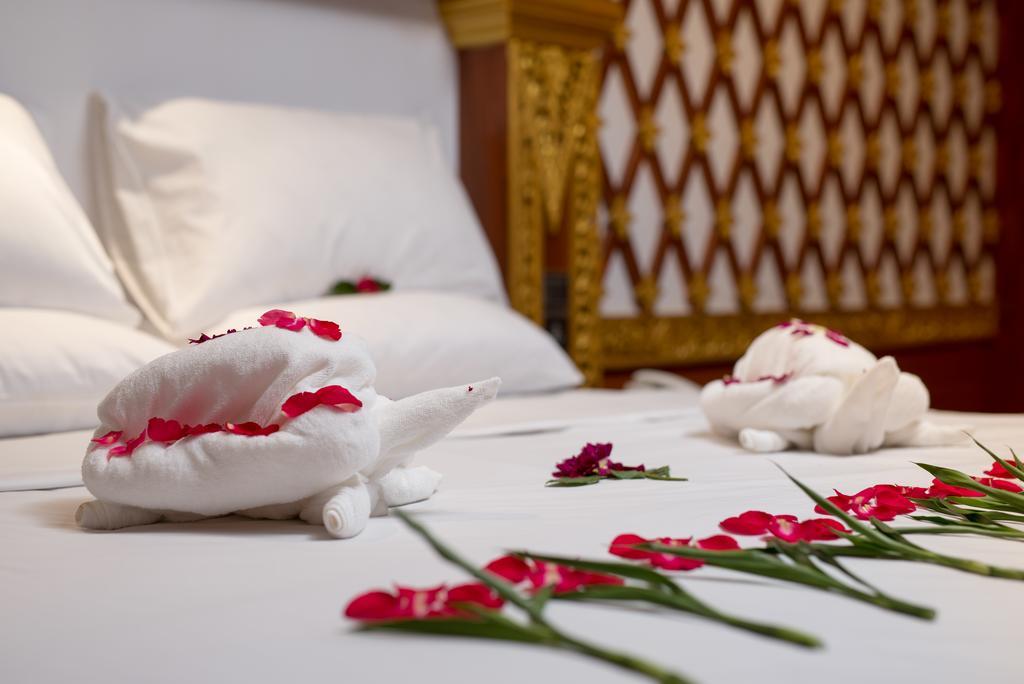 Su Tine San Royal Palace Hotel Bagan Extérieur photo